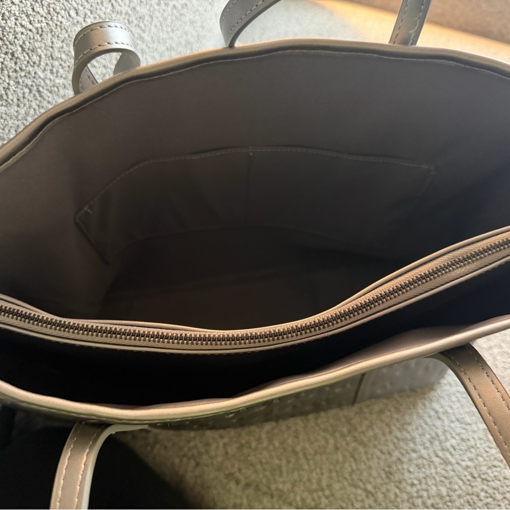Glamaholic matte silver tote bag - Picture 3 of 6